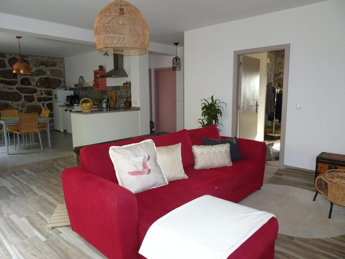 A Casa Com 2 Pereiras Bed and Breakfast Terras de Bouro Exteriör bild